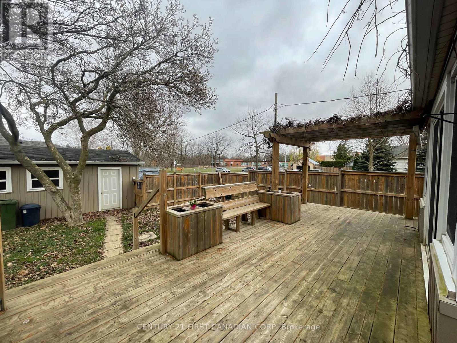 64 Edward Street, St. Thomas, Ontario  N5P 1Y6 - Photo 29 - X12530368