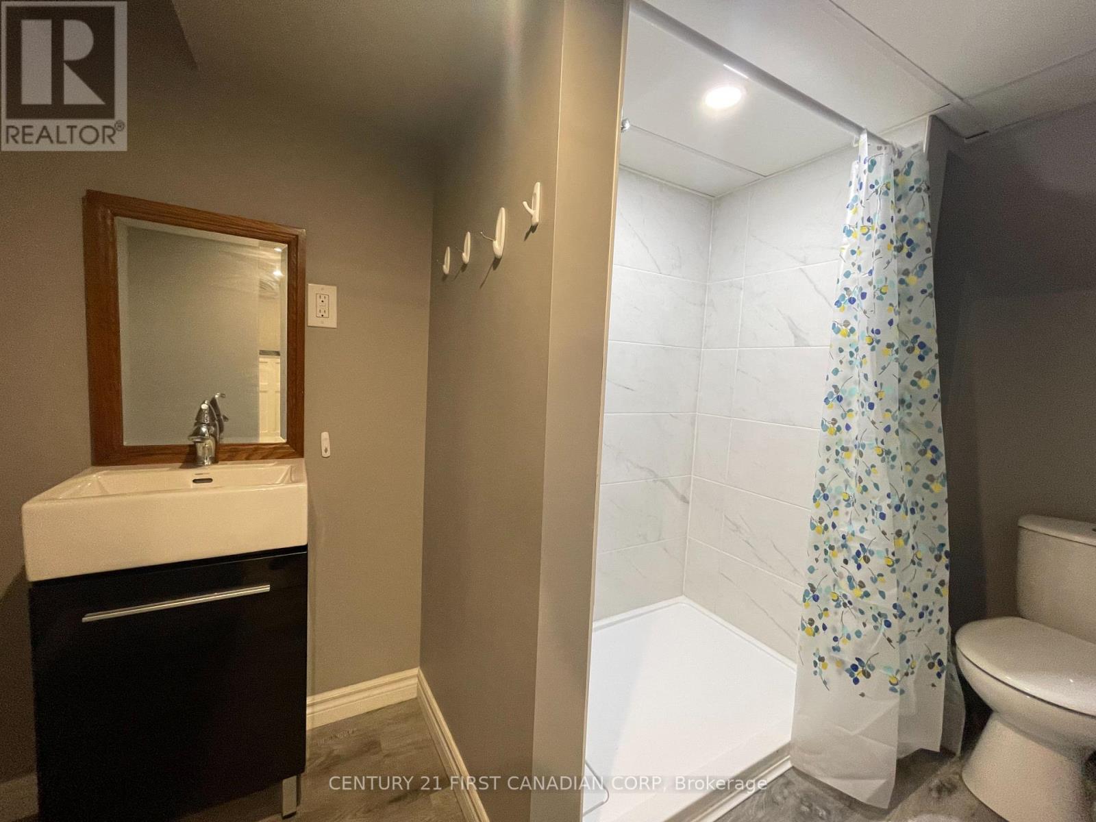 64 Edward Street, St. Thomas, Ontario  N5P 1Y6 - Photo 47 - X12530368