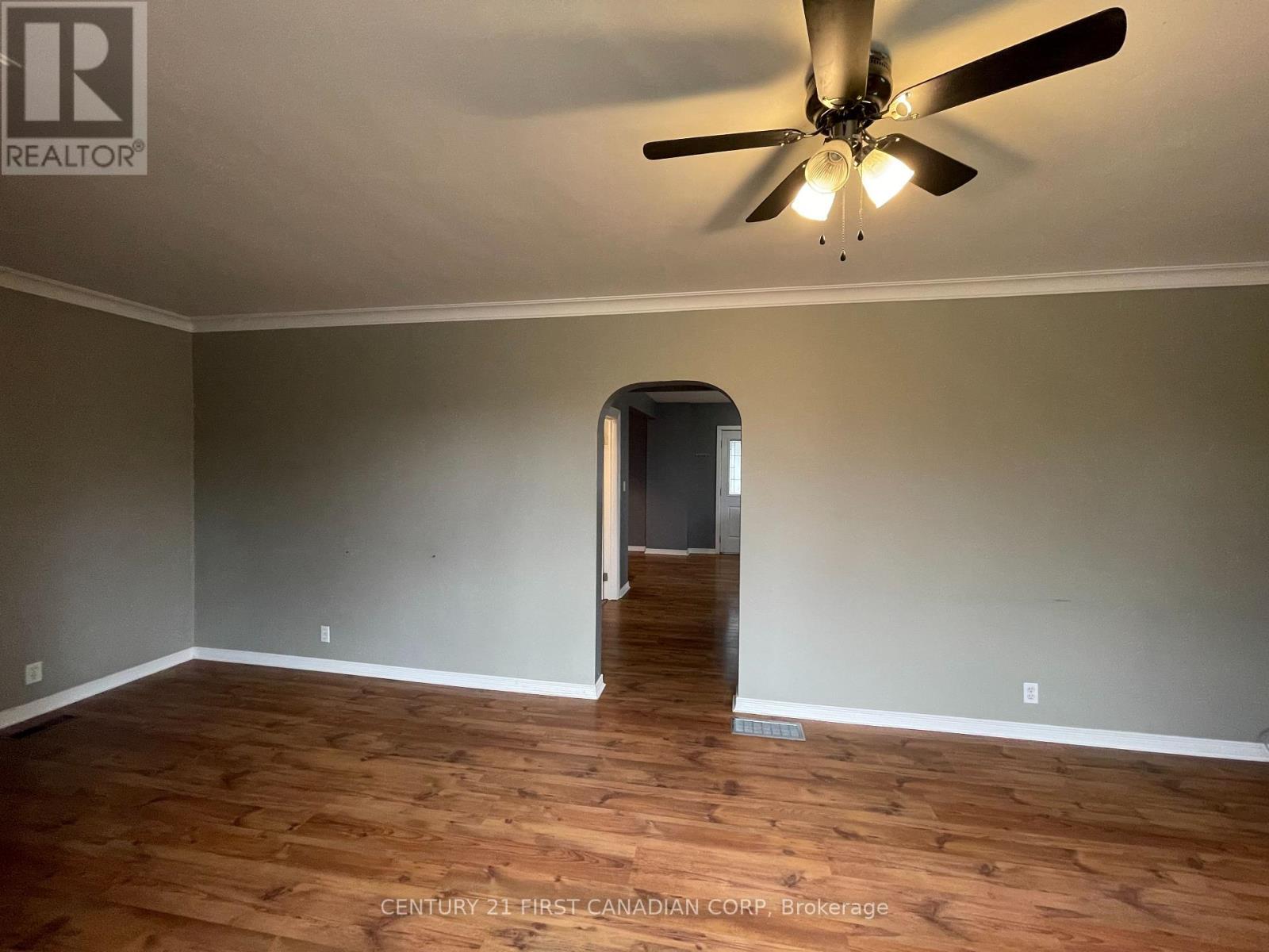 64 Edward Street, St. Thomas, Ontario  N5P 1Y6 - Photo 8 - X12530368