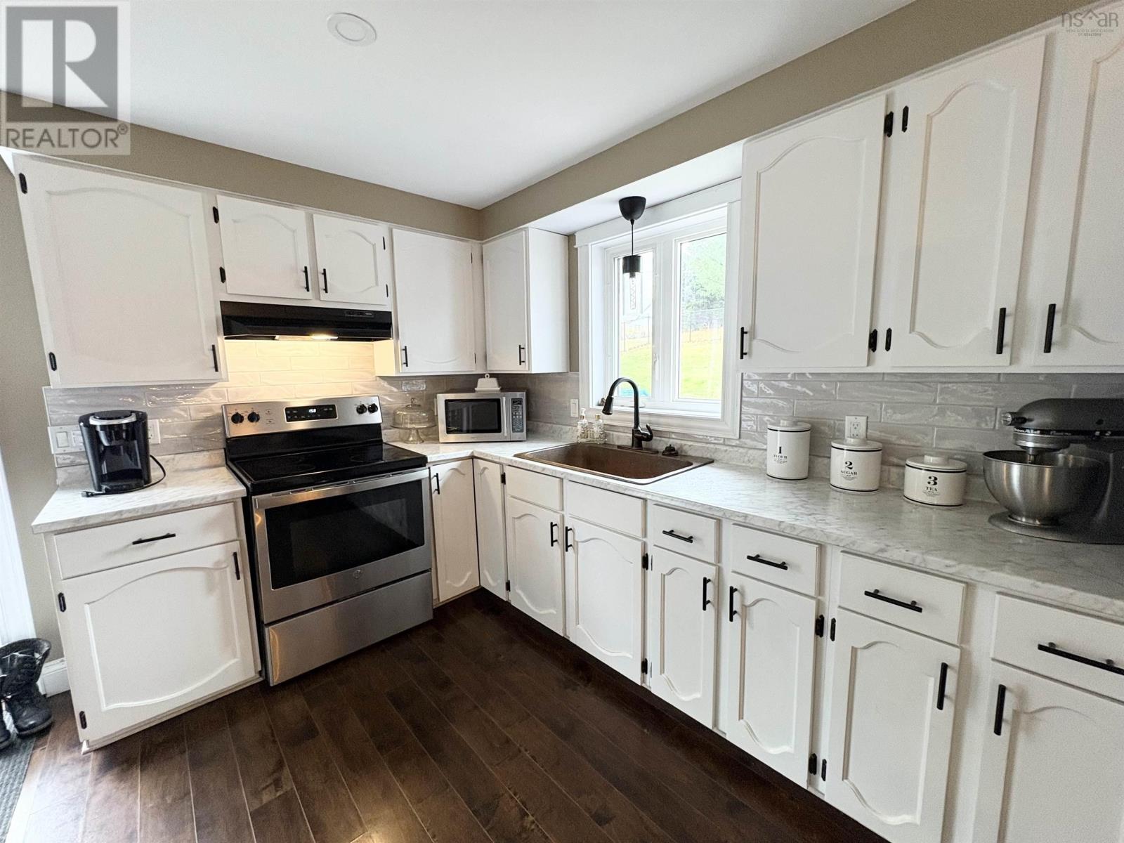 2 Second Street, Maclellan's Brook, Nova Scotia  B2H 5C7 - Photo 10 - 202527679