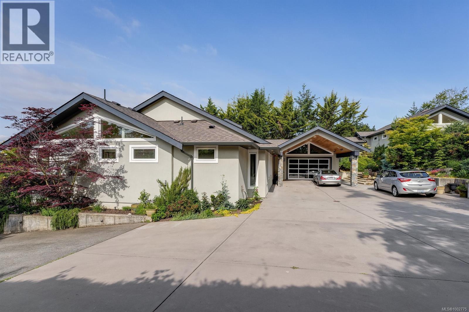 11333 Chalet Rd, North Saanich, British Columbia  V8L 5L9 - Photo 3 - 1002775