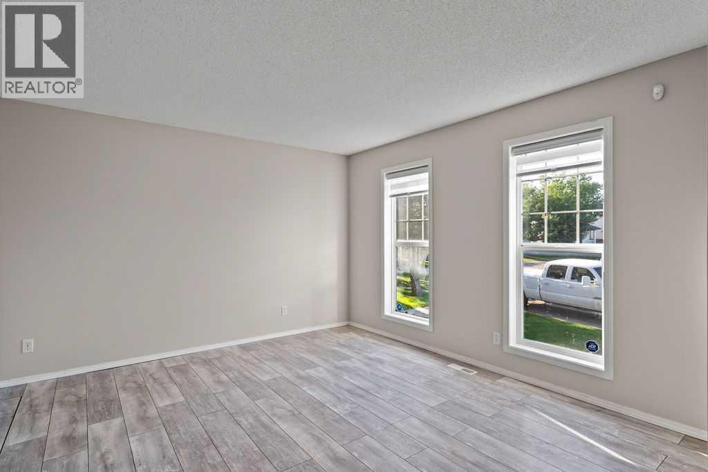 17 Coville Gardens Ne, Calgary, Alberta  T3K 5N8 - Photo 7 - A2240333