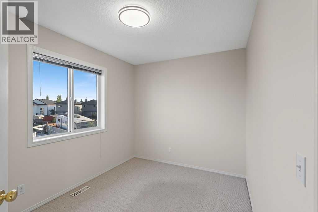 17 Coville Gardens Ne, Calgary, Alberta  T3K 5N8 - Photo 24 - A2240333