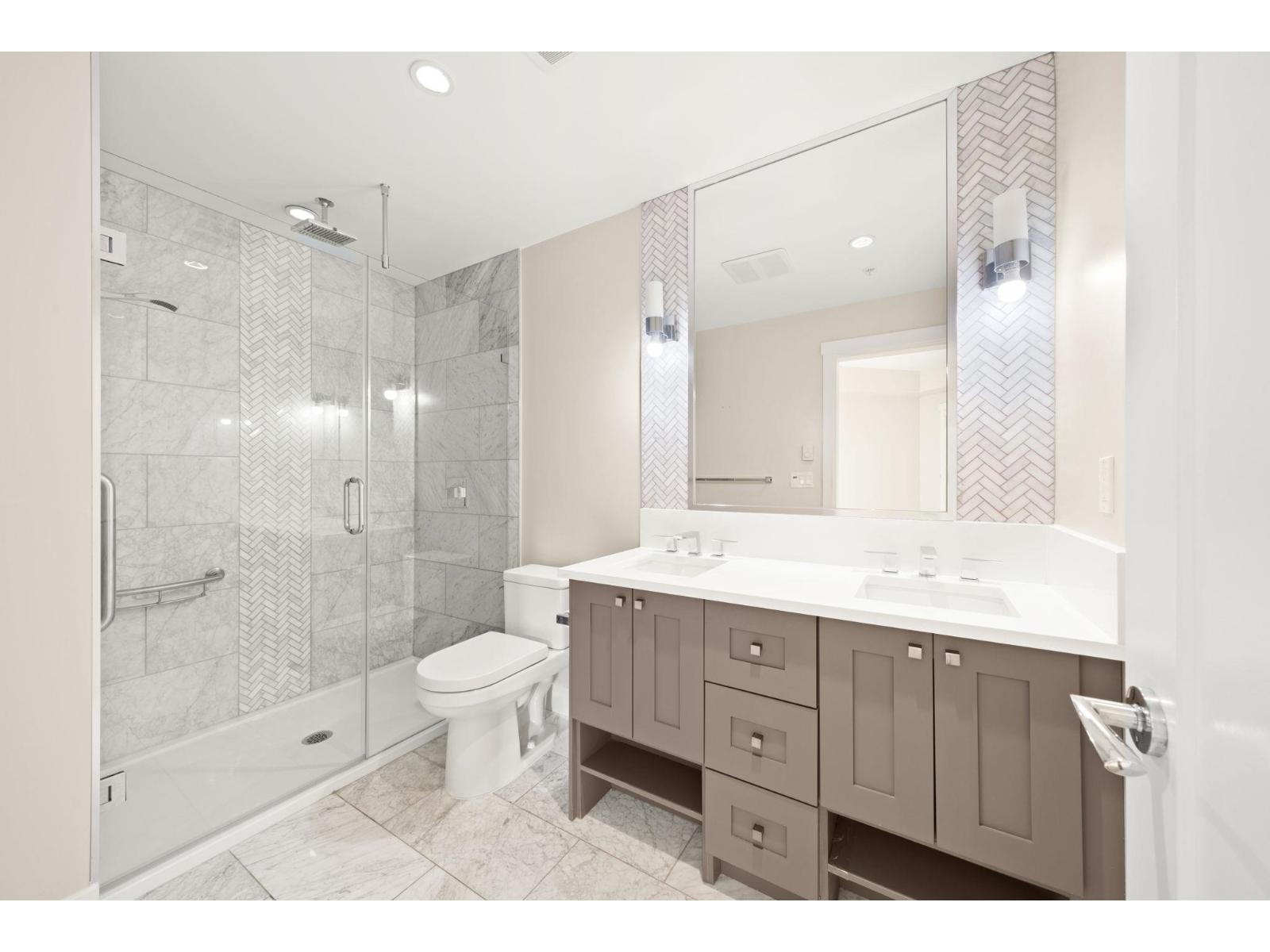 213 14855 Thrift Avenue, White Rock, British Columbia  V4B 2J6 - Photo 18 - R3063979