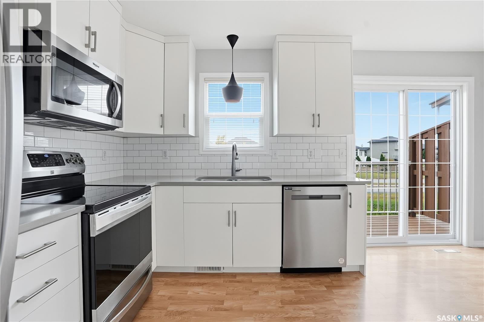 35 118 Pawlychenko Lane, Saskatoon, Saskatchewan  S7V 1J9 - Photo 6 - SK023794