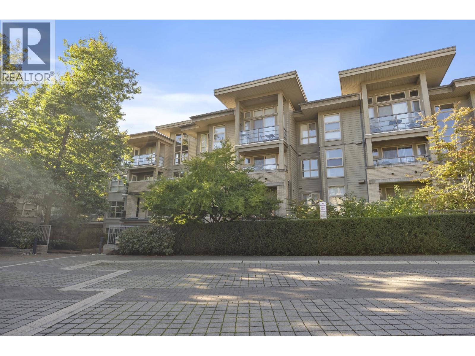310 9339 UNIVERSITY CRESCENT, Burnaby, British Columbia