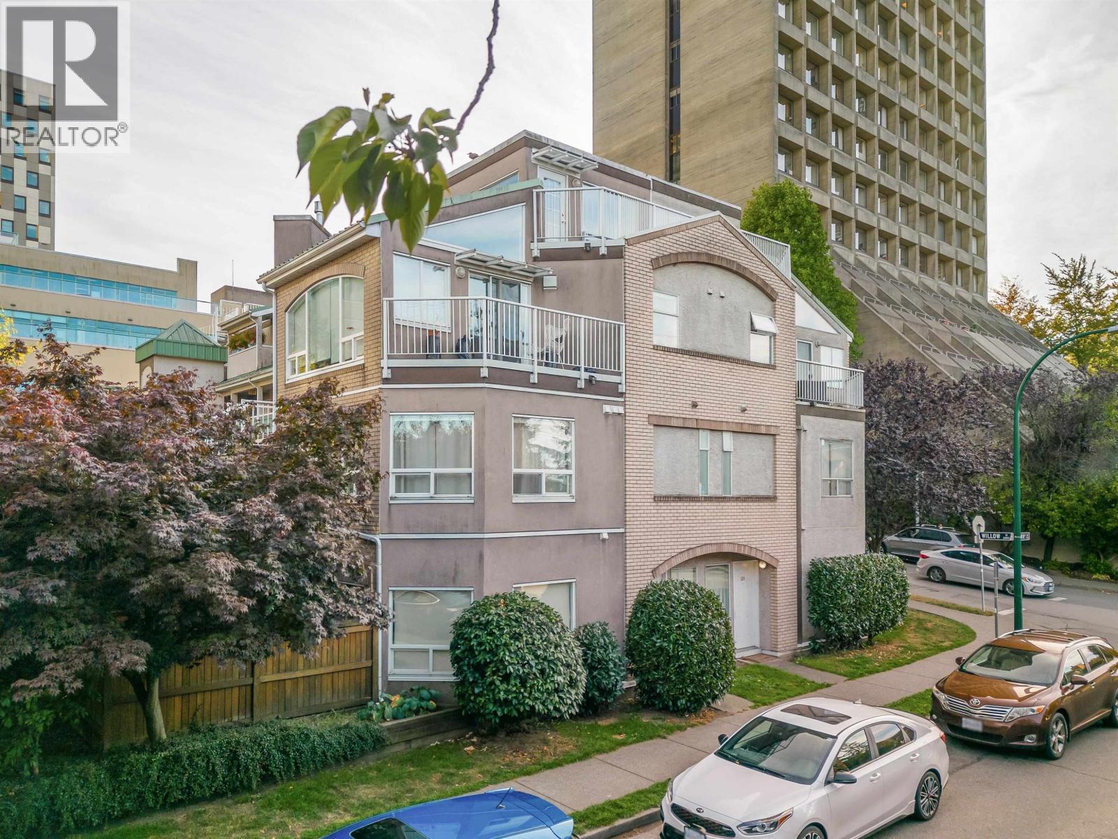 208 788 W 8th Avenue, Vancouver, British Columbia V5Z 1E1 - Photo 1 - R3066240