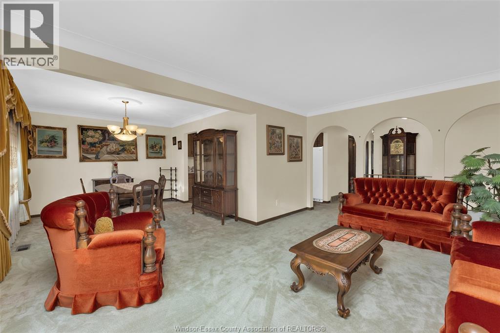 2816 Langlois Court, Windsor, Ontario  N8X 4T8 - Photo 10 - 25028510