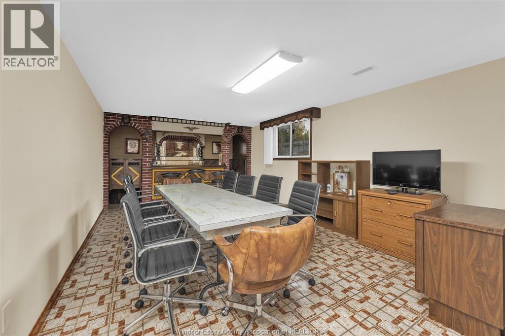 2816 Langlois Court, Windsor, Ontario  N8X 4T8 - Photo 21 - 25028510