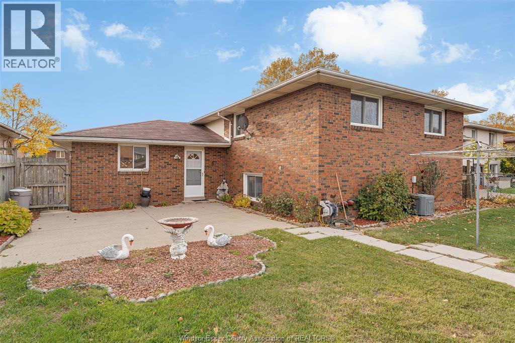 2816 Langlois Court, Windsor, Ontario  N8X 4T8 - Photo 34 - 25028510