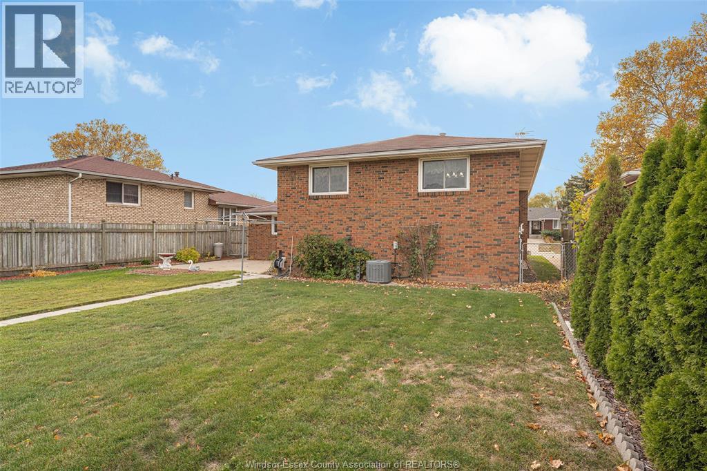 2816 Langlois Court, Windsor, Ontario  N8X 4T8 - Photo 35 - 25028510