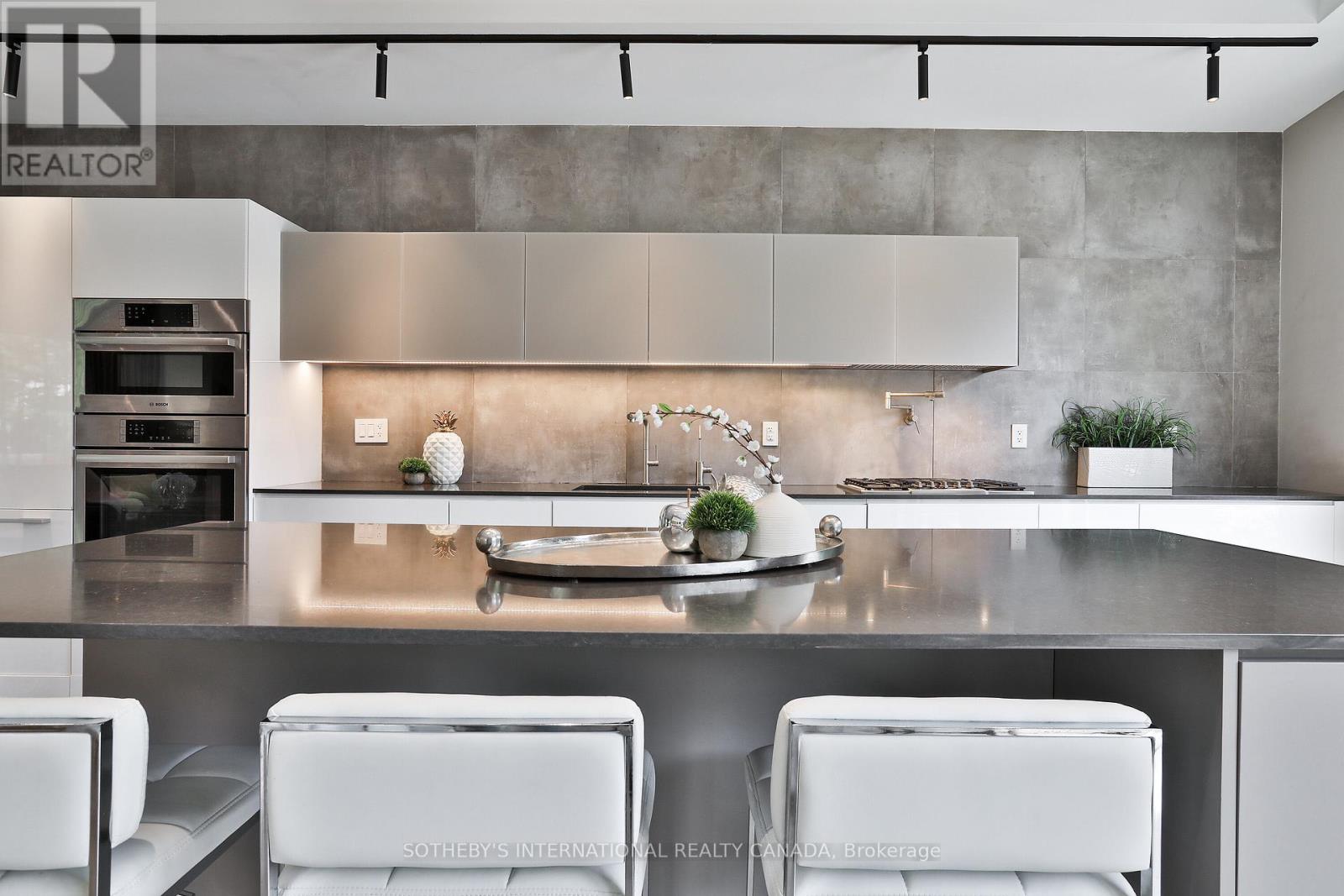 31 Overton Crescent, Toronto, Ontario  M3B 2V4 - Photo 15 - C12530572