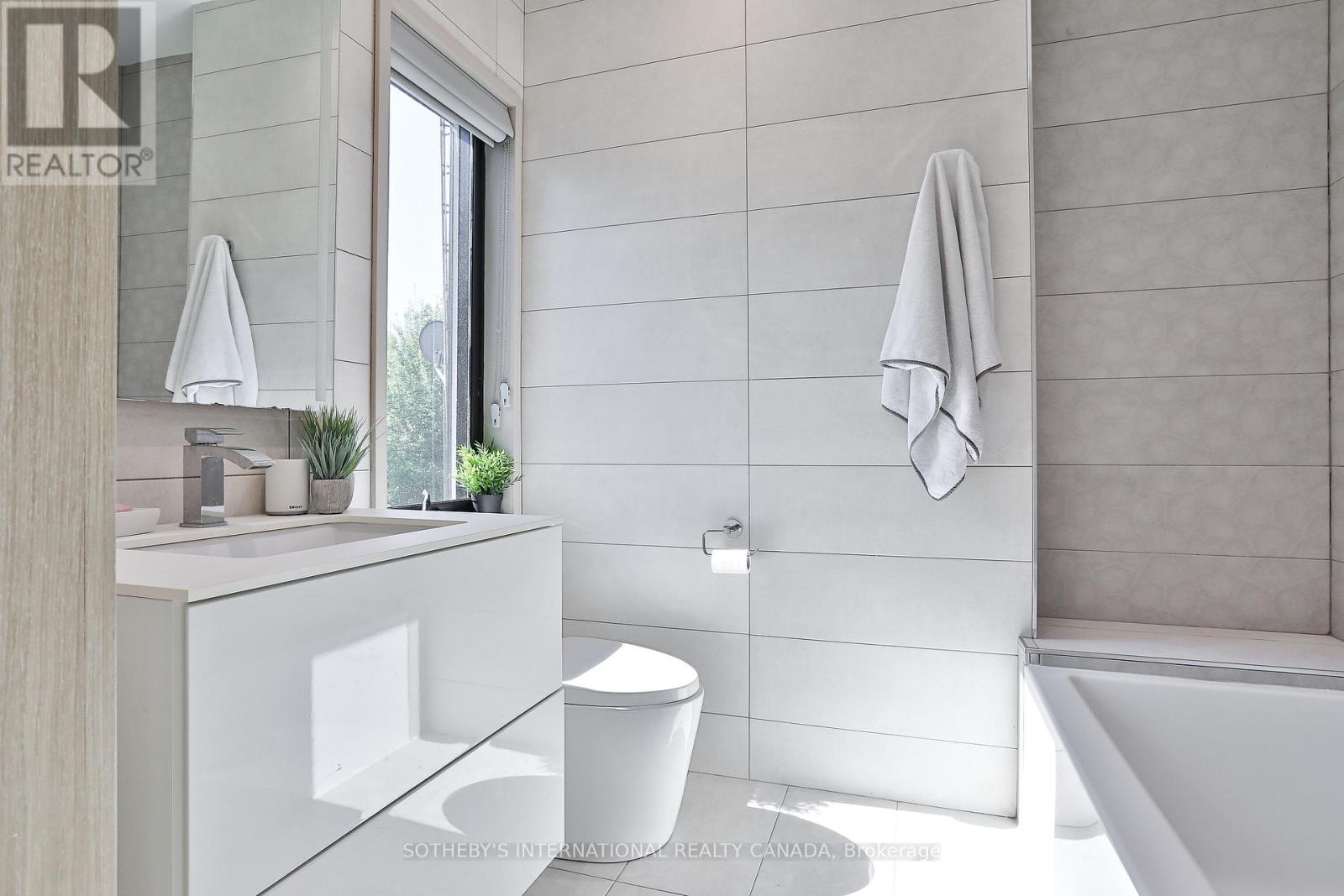 31 Overton Crescent, Toronto, Ontario  M3B 2V4 - Photo 20 - C12530572