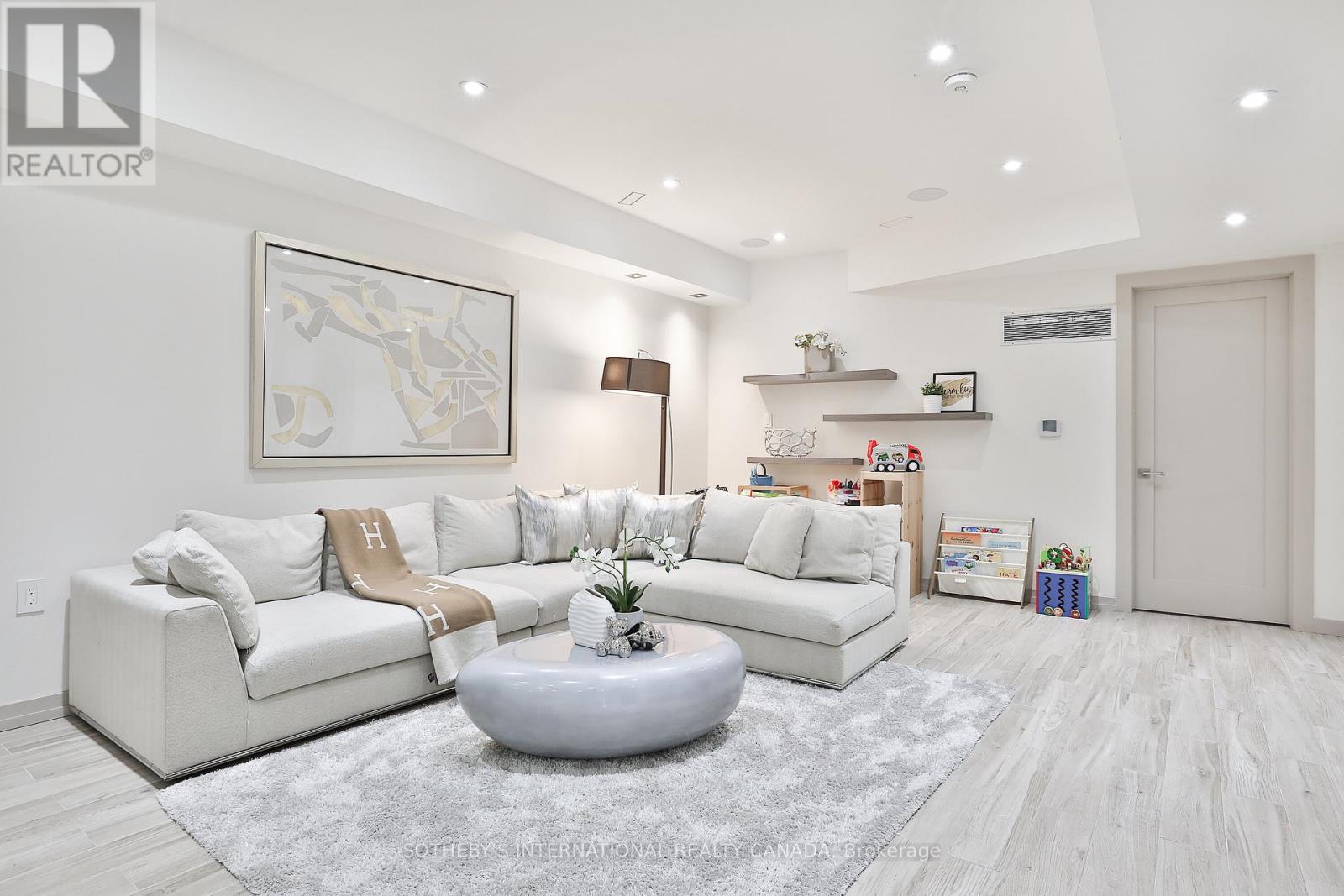 31 Overton Crescent, Toronto, Ontario  M3B 2V4 - Photo 38 - C12530572