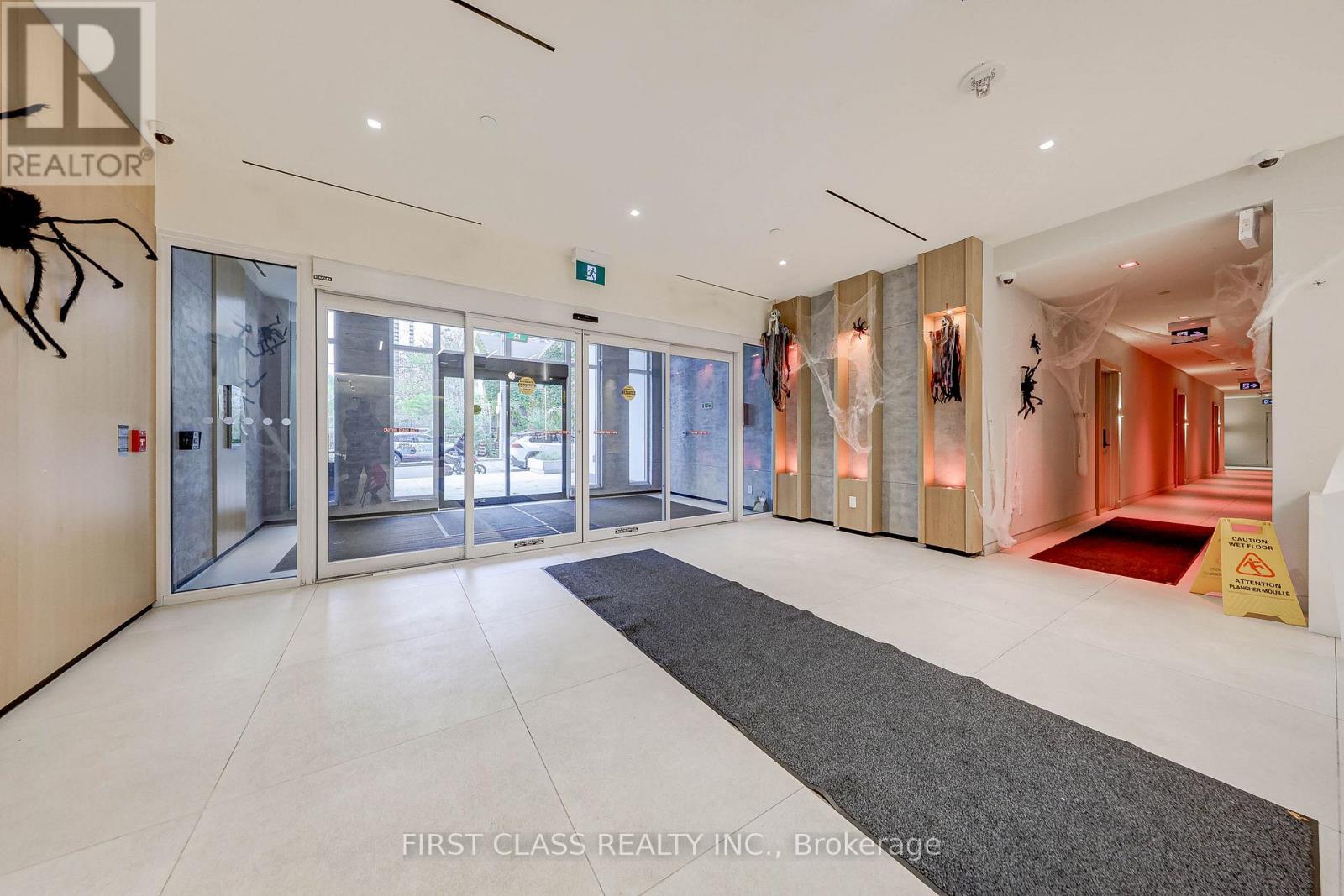 717 - 5 Defries Street, Toronto, Ontario  M5A 3R4 - Photo 3 - C12530596