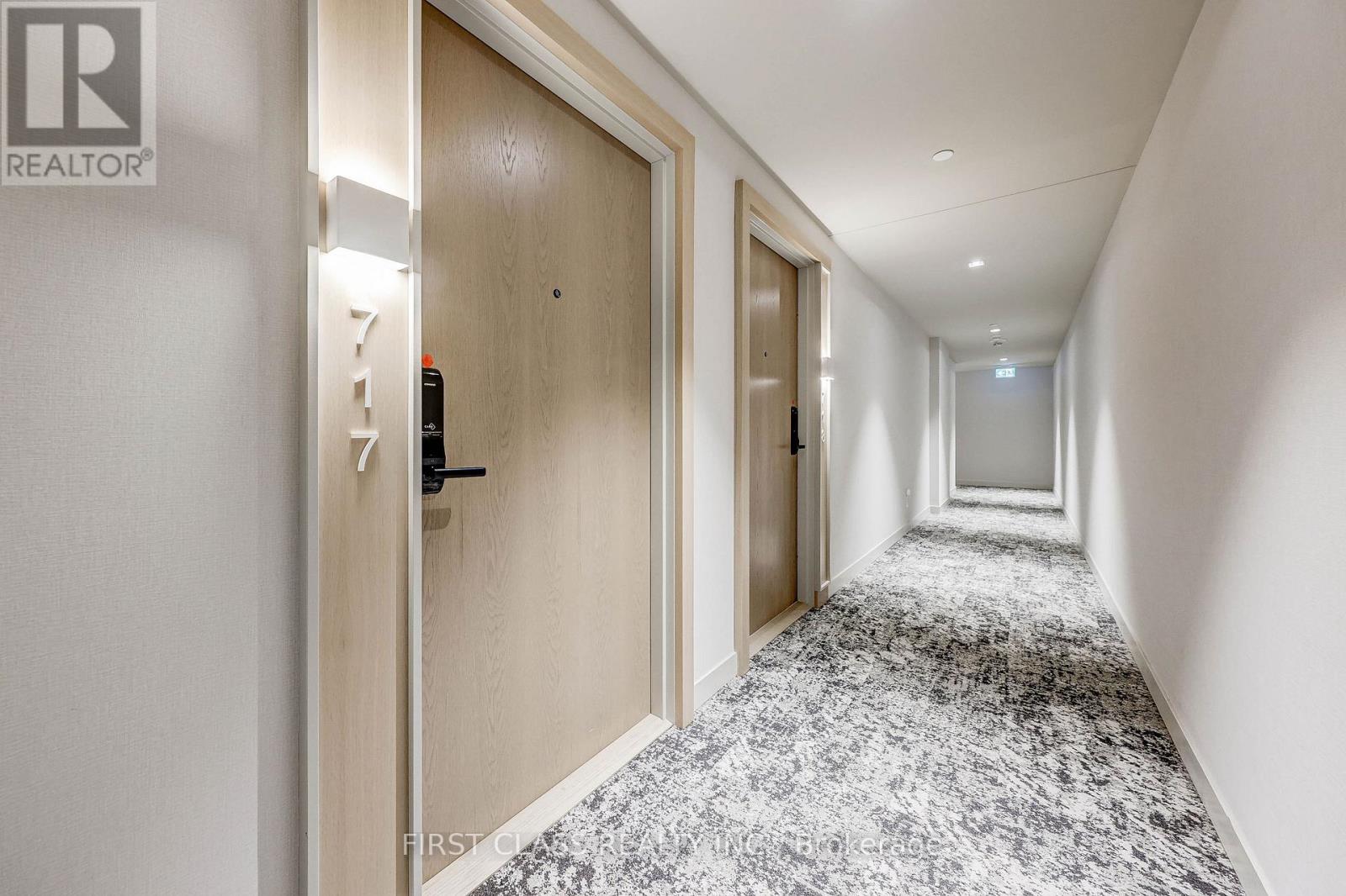 717 - 5 Defries Street, Toronto, Ontario  M5A 3R4 - Photo 6 - C12530596