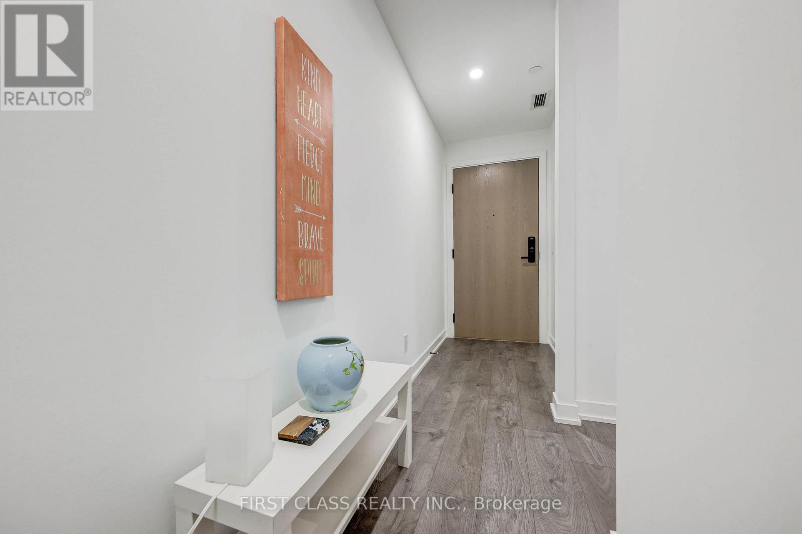 717 - 5 Defries Street, Toronto, Ontario  M5A 3R4 - Photo 9 - C12530596