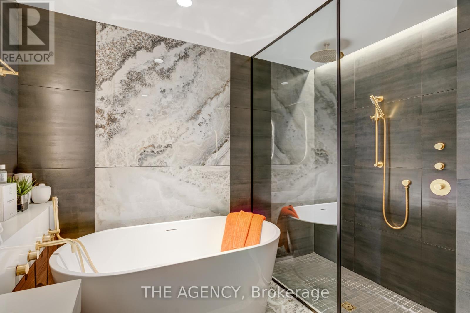 Ph1105 - 75 Portland Street, Toronto, Ontario M5V 2M9 - Photo 16 - C12530604