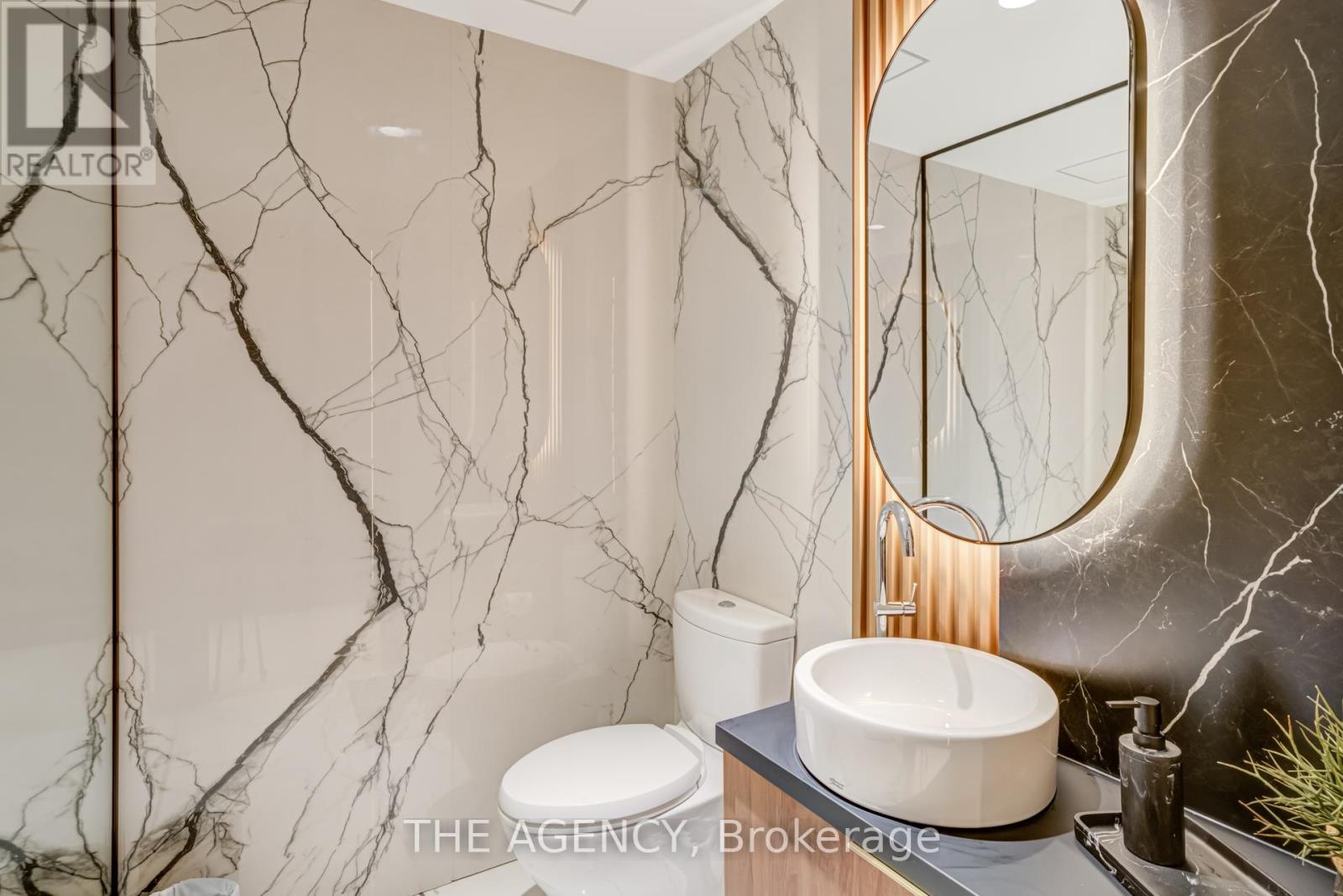 Ph1105 - 75 Portland Street, Toronto, Ontario M5V 2M9 - Photo 19 - C12530604