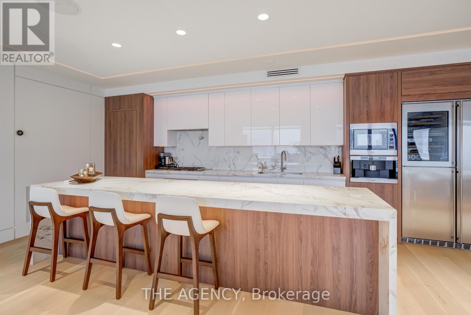 Ph1105 - 75 Portland Street, Toronto, Ontario M5V 2M9 - Photo 8 - C12530604