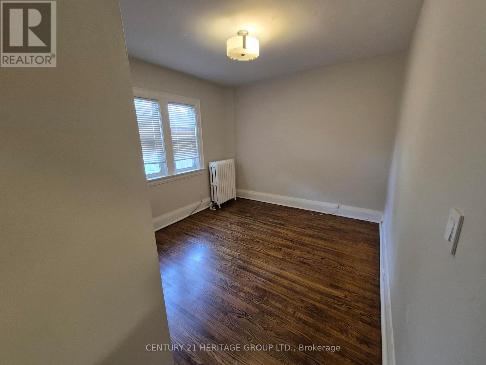 Main - 42 Cranbrooke Avenue, Toronto, Ontario  M5M 1M4 - Photo 6 - C12530634