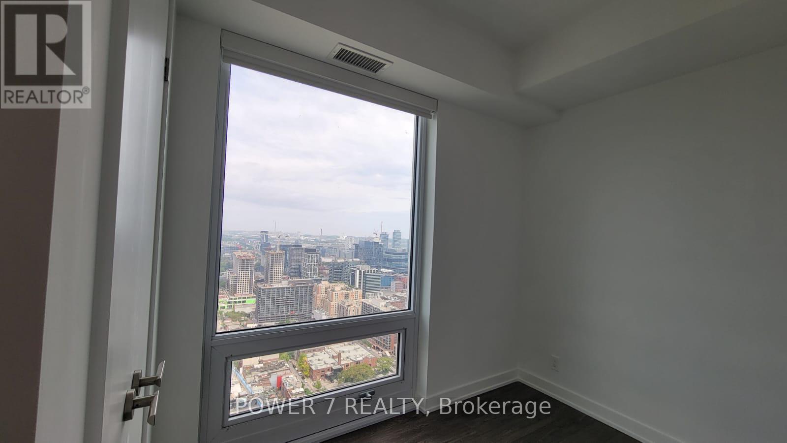 4702 - 88 Queen Street E, Toronto, Ontario  M5C 0B6 - Photo 6 - C12530640
