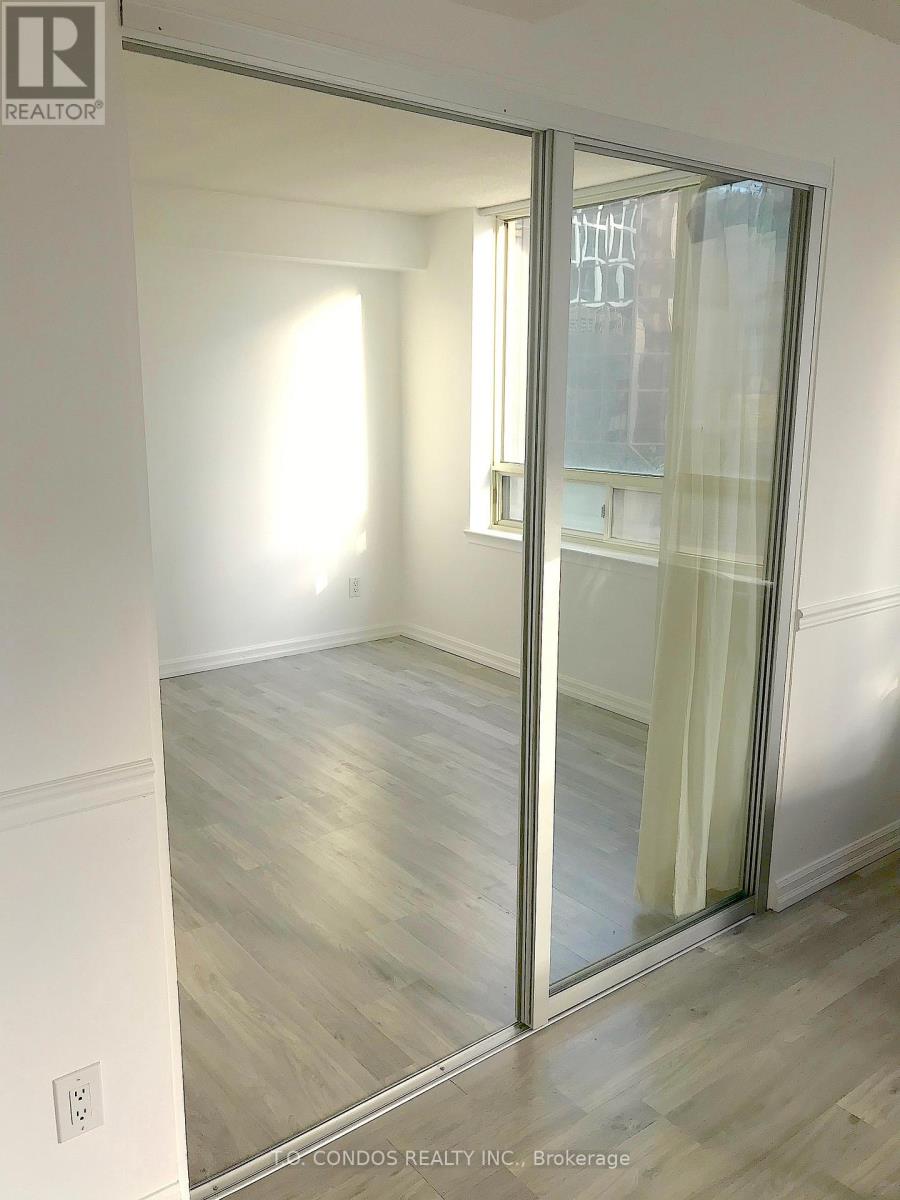 511 - 633 Bay Street, Toronto, Ontario  M5G 2G4 - Photo 12 - C12530716