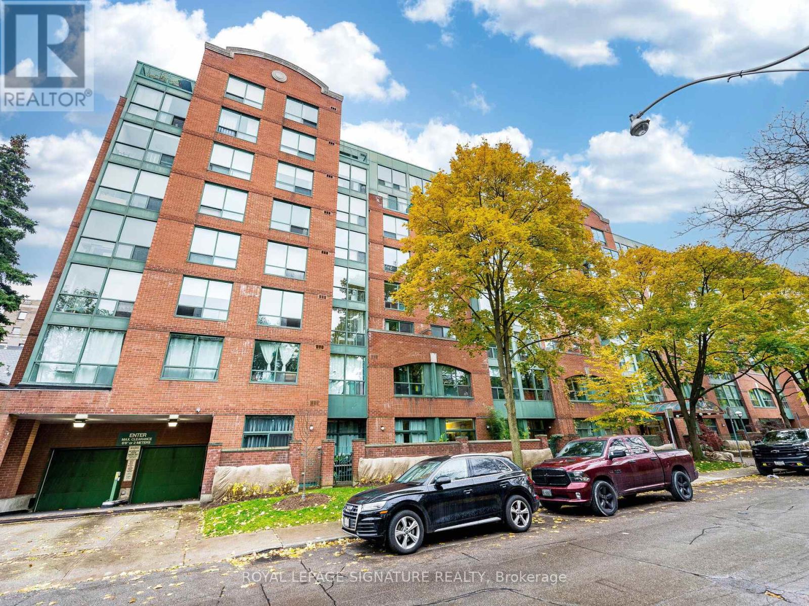 221 - 95 PRINCE ARTHUR AVENUE, Toronto, Ontario