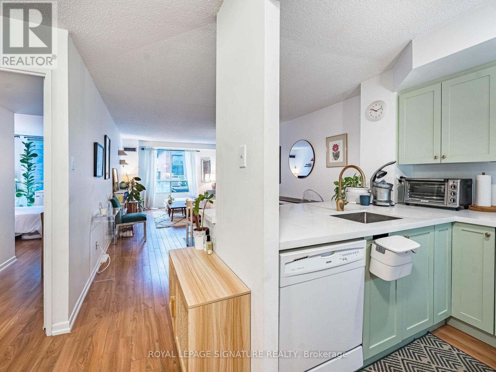 221 - 95 Prince Arthur Avenue, Toronto, Ontario  M5R 3P6 - Photo 10 - C12530730