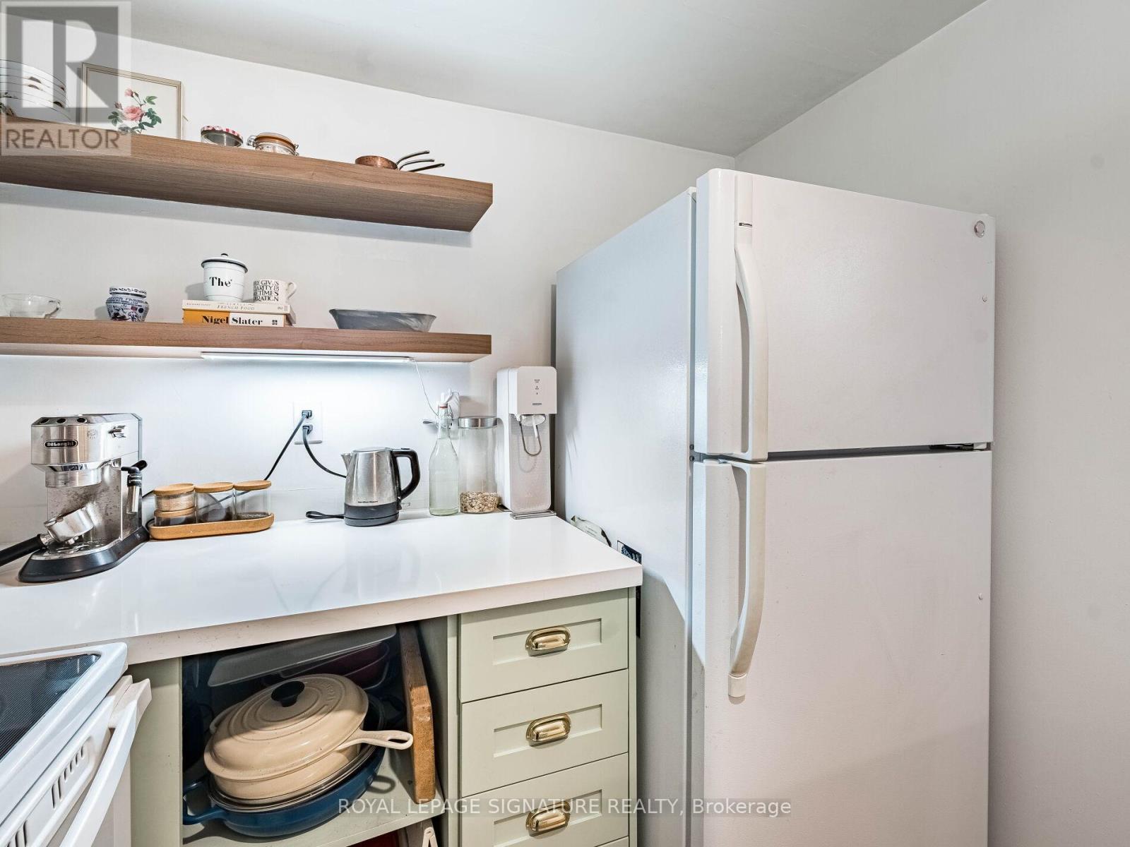 221 - 95 Prince Arthur Avenue, Toronto, Ontario  M5R 3P6 - Photo 16 - C12530730