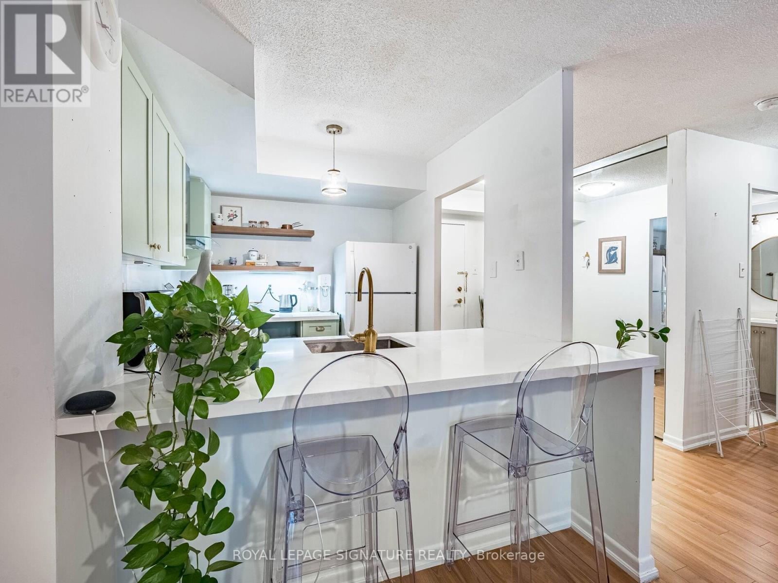 221 - 95 Prince Arthur Avenue, Toronto, Ontario  M5R 3P6 - Photo 18 - C12530730