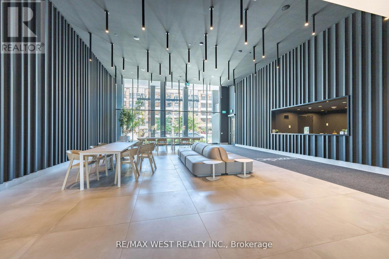 721 - 500 Wilson Avenue, Toronto, Ontario  M3H 5Y9 - Photo 2 - C12530732