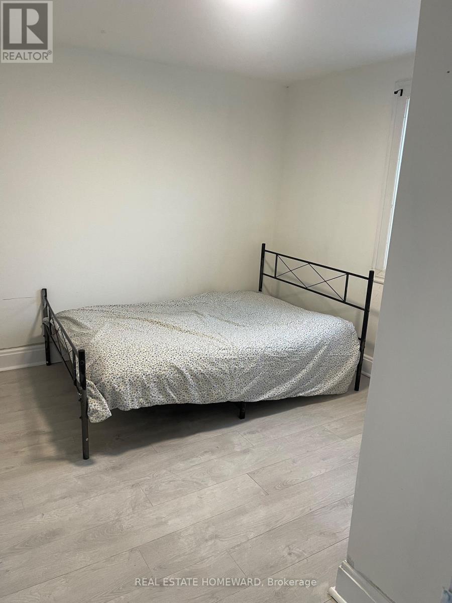 76 Fairview Drive, Brantford, Ontario  N3R 2W9 - Photo 11 - X12520012