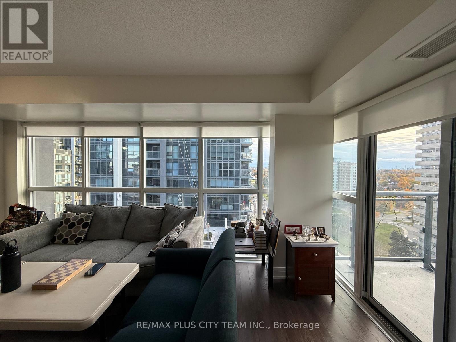 1202 - 30 Meadowglen Place, Toronto, Ontario  M1G 0A6 - Photo 3 - E12530608