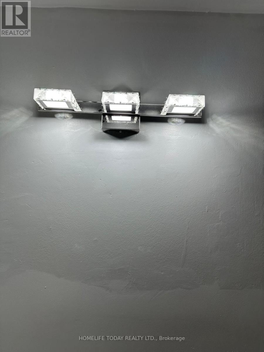 Main - 37 Frontier Pathway, Toronto, Ontario  M1B 4G6 - Photo 4 - E12530642