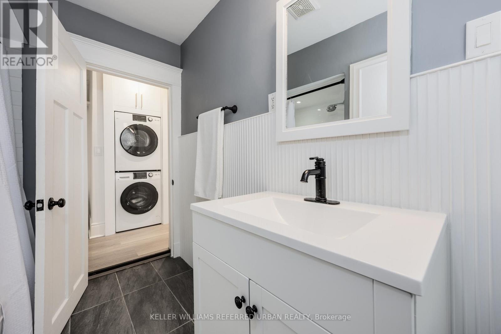 3 - 30 Oak Park Avenue, Toronto, Ontario  M4C 4L7 - Photo 9 - E12530674