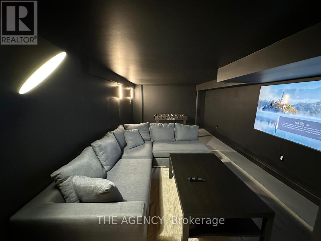 57 Highfield Road, Toronto, Ontario  M4L 2T9 - Photo 13 - E12530696