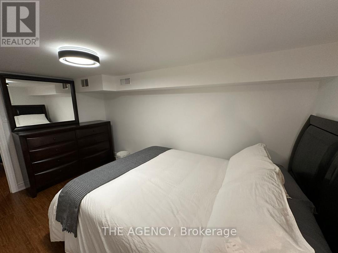 57 Highfield Road, Toronto, Ontario  M4L 2T9 - Photo 15 - E12530696