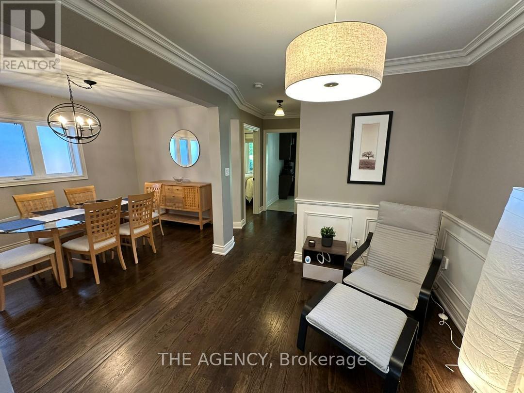 57 Highfield Road, Toronto, Ontario  M4L 2T9 - Photo 4 - E12530696