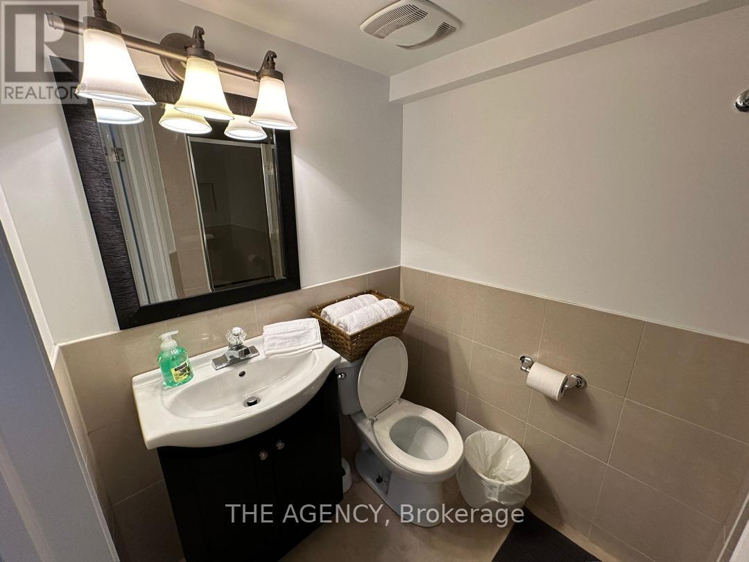 57 Highfield Road, Toronto, Ontario  M4L 2T9 - Photo 6 - E12530696