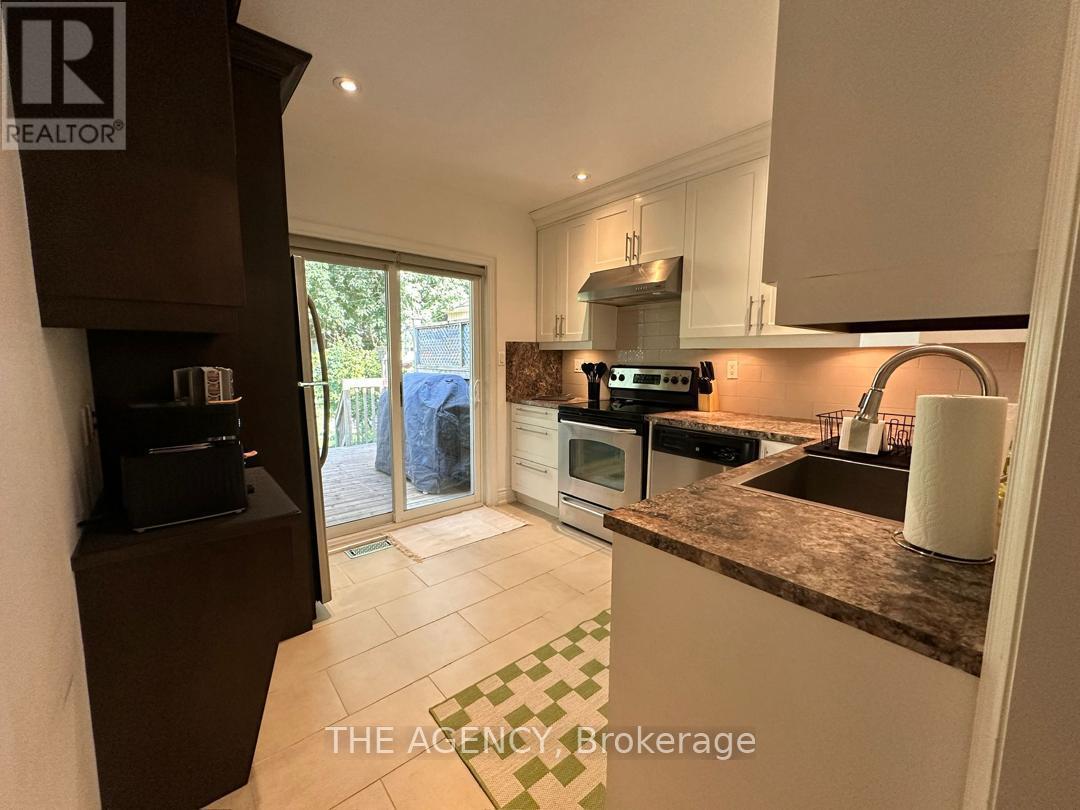 57 Highfield Road, Toronto, Ontario  M4L 2T9 - Photo 8 - E12530696