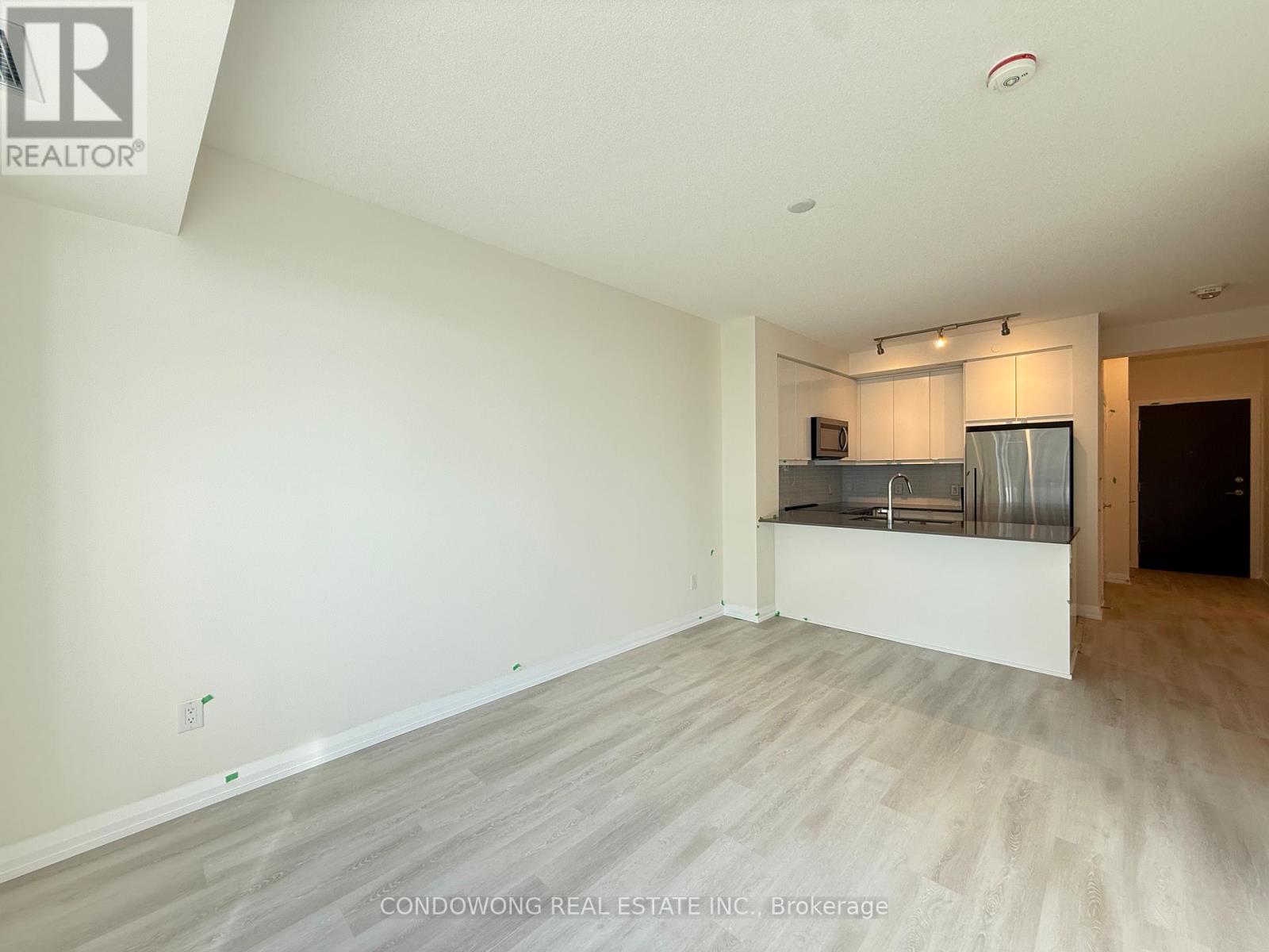 823 - 3270 Sheppard Avenue E, Toronto, Ontario  M1T 0B3 - Photo 2 - E12530700