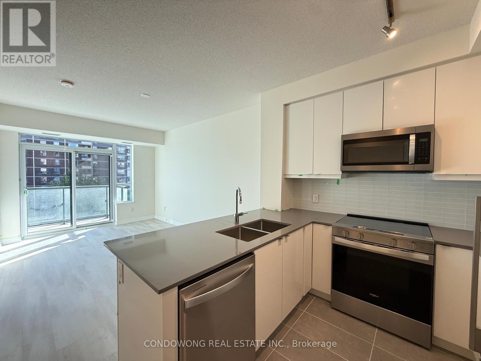823 - 3270 Sheppard Avenue E, Toronto, Ontario  M1T 0B3 - Photo 3 - E12530700