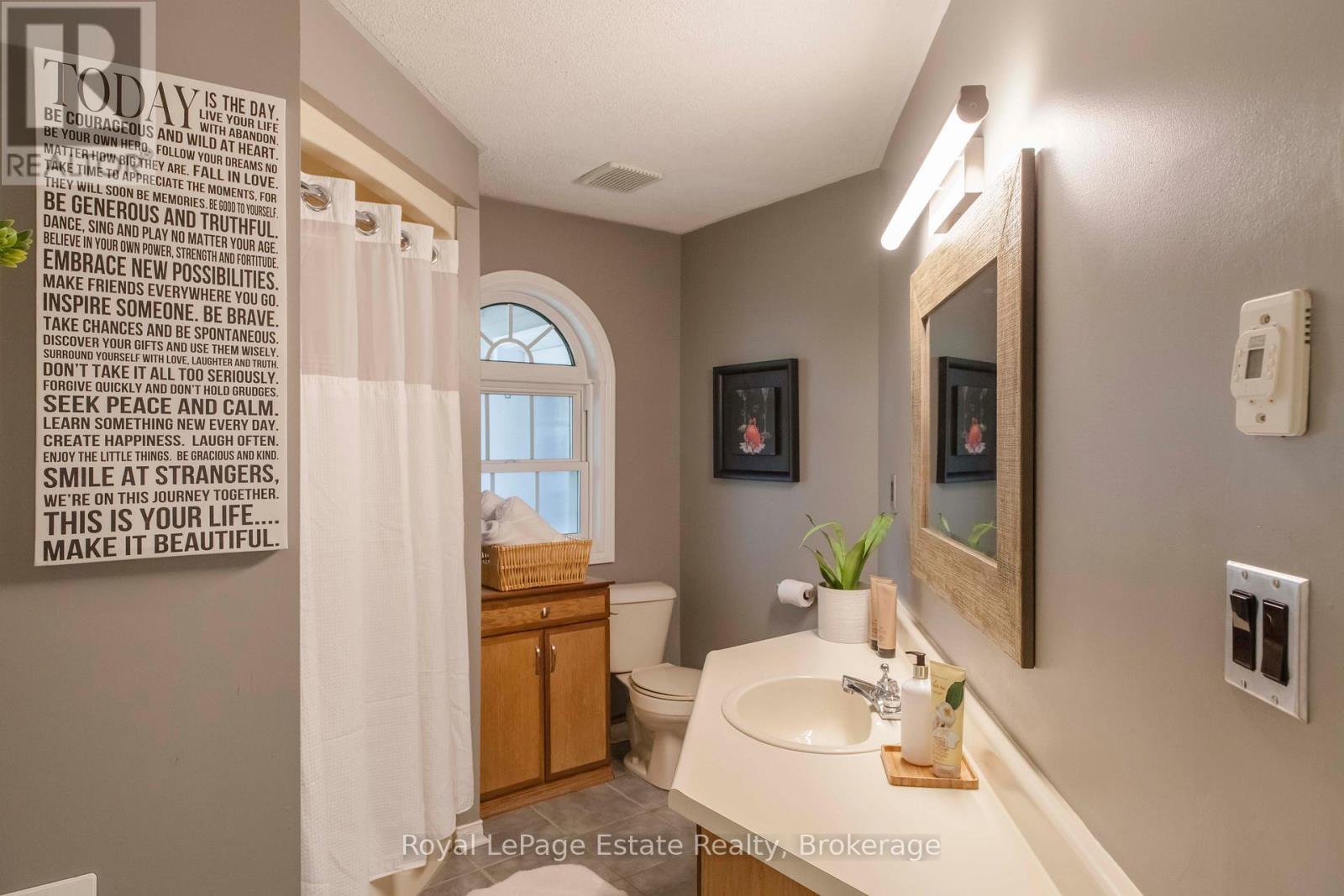 357 Tyendinaga Drive, Saugeen Shores, Ontario  N0H 2L0 - Photo 31 - X12530840