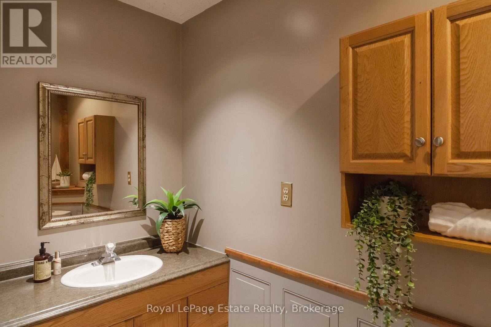 357 Tyendinaga Drive, Saugeen Shores, Ontario  N0H 2L0 - Photo 37 - X12530840