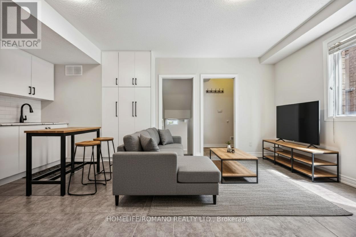 Bsmt - 34 Gianmarco Way, Vaughan, Ontario  L6A 3J3 - Photo 11 - N12530578