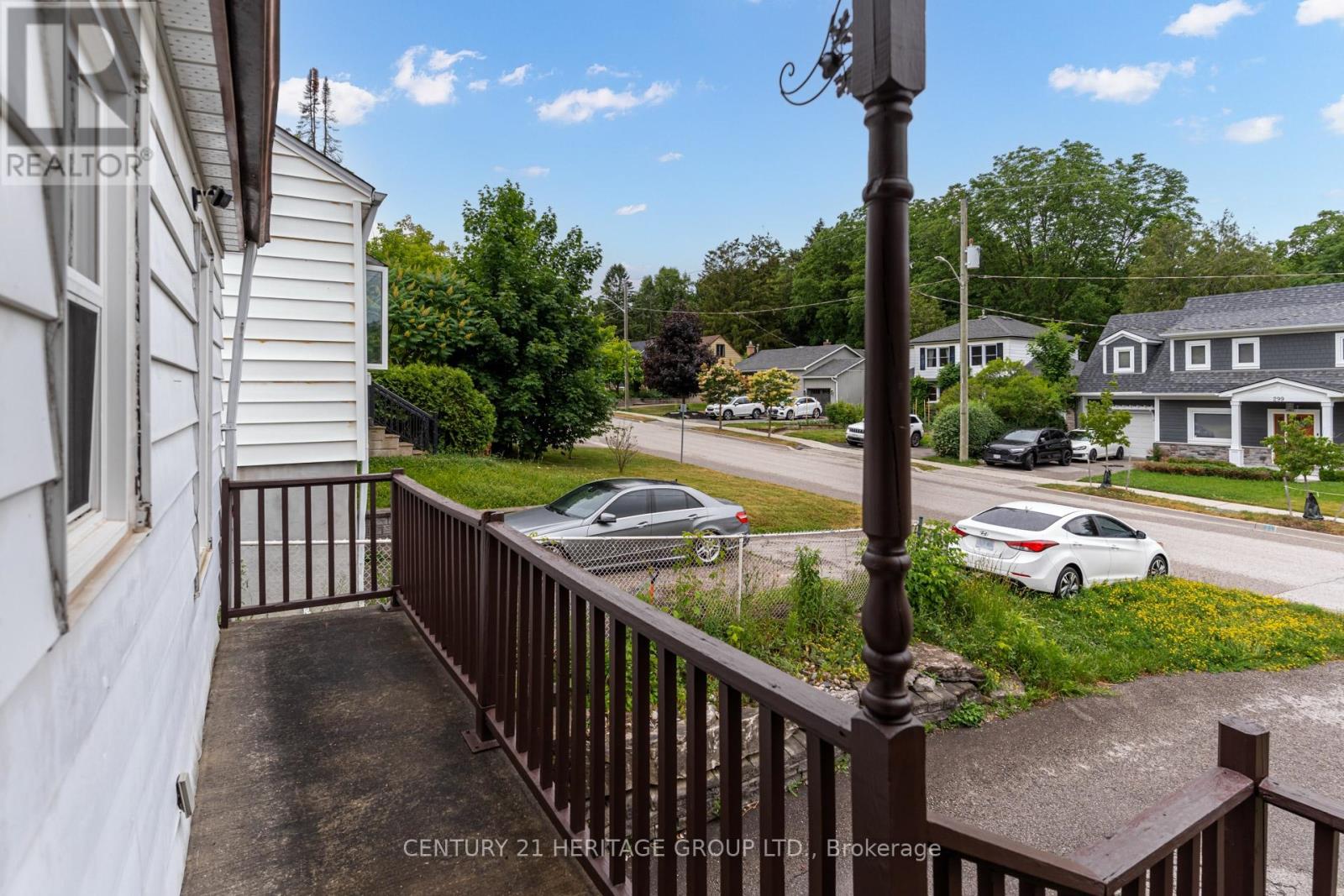 Main (Upper Level) - 302 Avenue Road S, Newmarket, Ontario  L3Y 1P2 - Photo 26 - N12530612