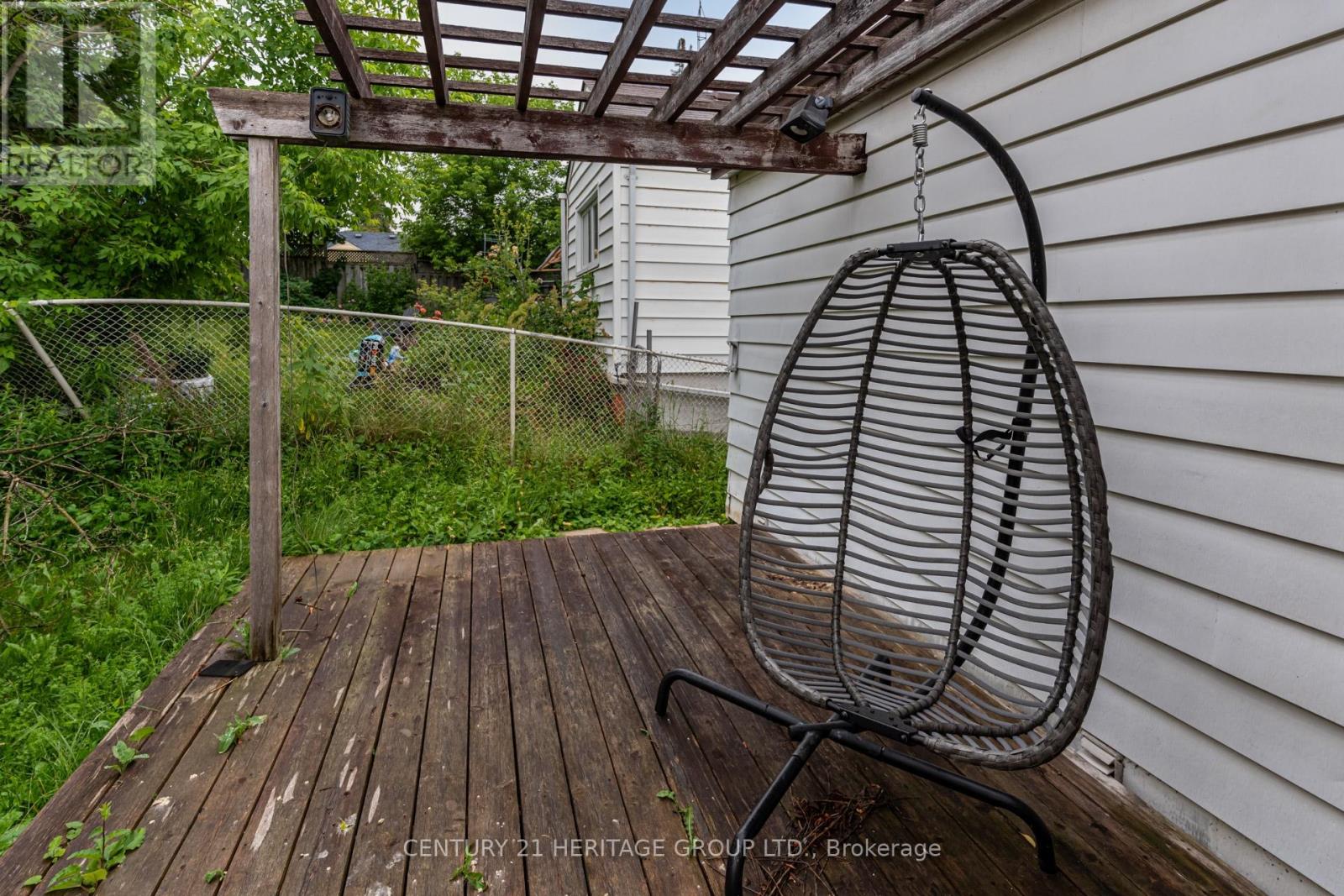 Main (Upper Level) - 302 Avenue Road S, Newmarket, Ontario  L3Y 1P2 - Photo 27 - N12530612