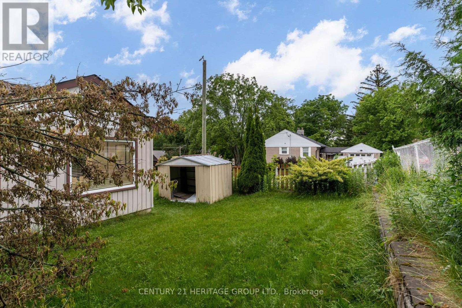 Main (Upper Level) - 302 Avenue Road S, Newmarket, Ontario  L3Y 1P2 - Photo 31 - N12530612