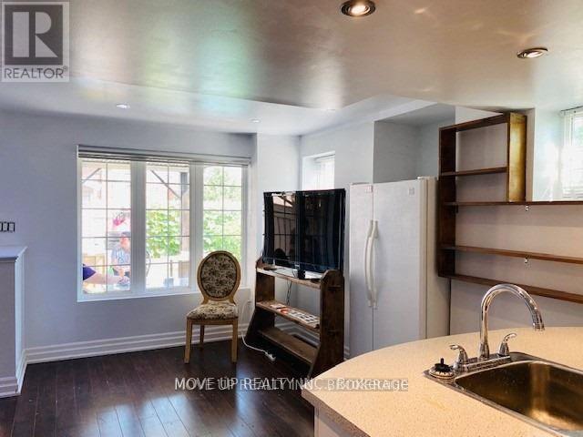 Lower - 189 Wolf Creek Crescent, Vaughan, Ontario  L6A 4C1 - Photo 6 - N12530776